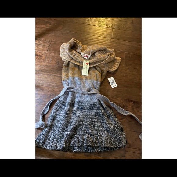 Girl’s/Teen Belted tunic (Derek heart brand ) - Picture 11 of 16